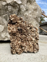 Load image into Gallery viewer, Siderit med Calcit og Galena