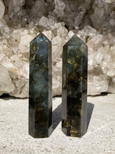 Indlæs billede til gallerivisning Labradorit Tårne 9 - 10 cm