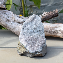 Indlæs billede til gallerivisning Medium stående ametyster