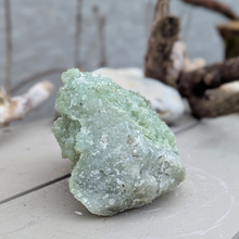 Load image into Gallery viewer, Stor prehnit