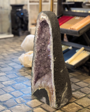 Load image into Gallery viewer, Ametyst grotte 26,93kg