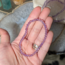 Indlæs billede til gallerivisning Armbånd i ametyst med 4mm perler