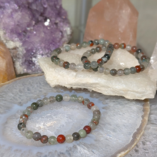 Indlæs billede til gallerivisning Armbånd i heliotrop med 6mm perler