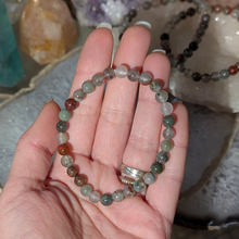 Indlæs billede til gallerivisning Armbånd i heliotrop med 6mm perler