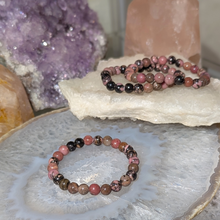 Indlæs billede til gallerivisning Børne armbånd i rhodonit med 6mm perler
