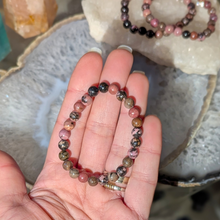 Indlæs billede til gallerivisning Børne armbånd i rhodonit med 6mm perler