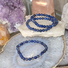Load image into Gallery viewer, Armbånd i sodalit med 6mm perler