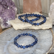 Load image into Gallery viewer, Børne armbånd i sodalit med 6mm perler