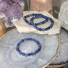 Load image into Gallery viewer, Børne armbånd i sodalit med 6mm perler