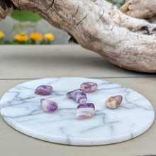 Indlæs billede til gallerivisning Små bånd ametyst lommesten