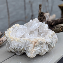 Load image into Gallery viewer, Bjergkrystal klynge