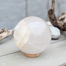 Indlæs billede til gallerivisning Stor bjergkrystal kugle