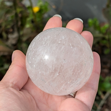 Load image into Gallery viewer, Bjergkrystal kugler