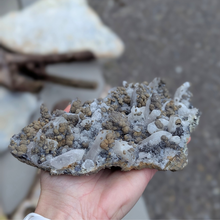 Indlæs billede til gallerivisning Bjergkrystal med marcasit, galena og pyrit