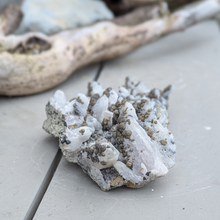 Indlæs billede til gallerivisning Bjergkrystal med marcasit, galena og pyrit