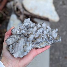 Indlæs billede til gallerivisning Bjergkrystal med marcasit, galena og pyrit