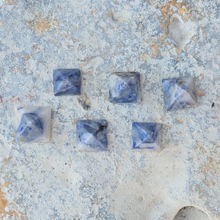 Indlæs billede til gallerivisning Blå kvarts pyramider