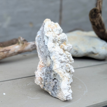 Indlæs billede til gallerivisning Calcit med baryt, kvarts og pyrit