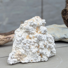 Indlæs billede til gallerivisning Calcit med baryt, kvarts og pyrit