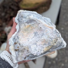 Indlæs billede til gallerivisning Calcit med baryt, kvarts og pyrit