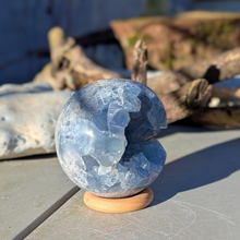 Indlæs billede til gallerivisning Celestit kugle
