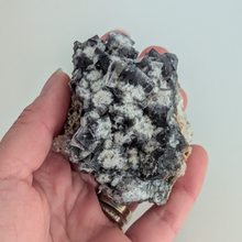 Indlæs billede til gallerivisning Colorshift fluorit med kvarts