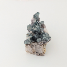 Indlæs billede til gallerivisning Colorshift fluorit med kvarts og galena