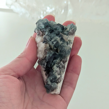 Indlæs billede til gallerivisning Colorshift fluorit med kvarts og galena