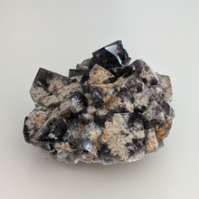 Indlæs billede til gallerivisning Colorshift fluorit med kvarts og galena