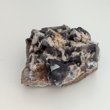 Indlæs billede til gallerivisning Colorshift fluorit med kvarts og galena