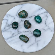 Indlæs billede til gallerivisning Chrysocolla lommesten