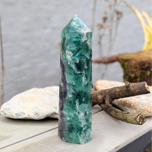 Load image into Gallery viewer, Stor fjer fluorit tårn