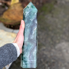 Load image into Gallery viewer, Stor fjer fluorit tårn