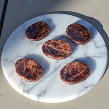 Indlæs billede til gallerivisning Granat nussesten