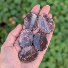 Indlæs billede til gallerivisning Granat nussesten