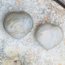 Indlæs billede til gallerivisning Grøn månesten hjerter