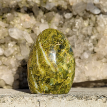 Load image into Gallery viewer, Grøn opal freeform