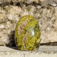 Load image into Gallery viewer, Grøn opal freeform