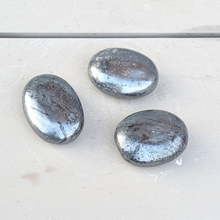 Indlæs billede til gallerivisning Hematit palmstones