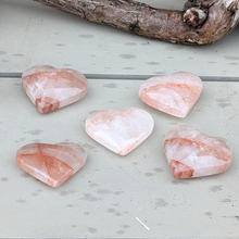 Indlæs billede til gallerivisning Hematoid kvarts hjerter