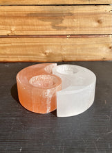 Indlæs billede til gallerivisning Selenit & Alabast Fyrfadsstage