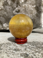 Indlæs billede til gallerivisning Gul Fluorit Kugle