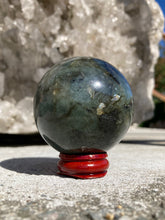 Indlæs billede til gallerivisning Labradorit Kugle