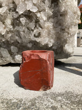 Indlæs billede til gallerivisning Rød Jaspis Fyrfadsstage