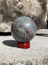 Indlæs billede til gallerivisning Kyanit/Fuchsit med Rubin