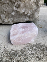 Indlæs billede til gallerivisning Rosakvarts Fyrfadsstage