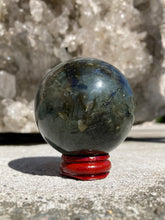 Indlæs billede til gallerivisning Labradorit Kugle