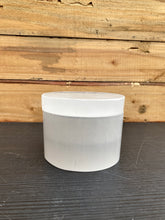 Indlæs billede til gallerivisning Selenit Krukke