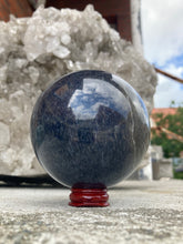 Load image into Gallery viewer, Dumortierit Kvartskugle