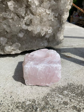 Indlæs billede til gallerivisning Rosakvarts Fyrfadsstage